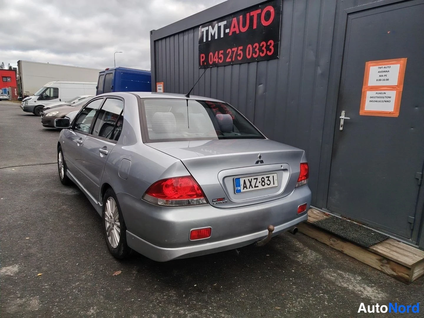 Hopea Mitsubishi Lancer 2004, takaviisto, kuva 5