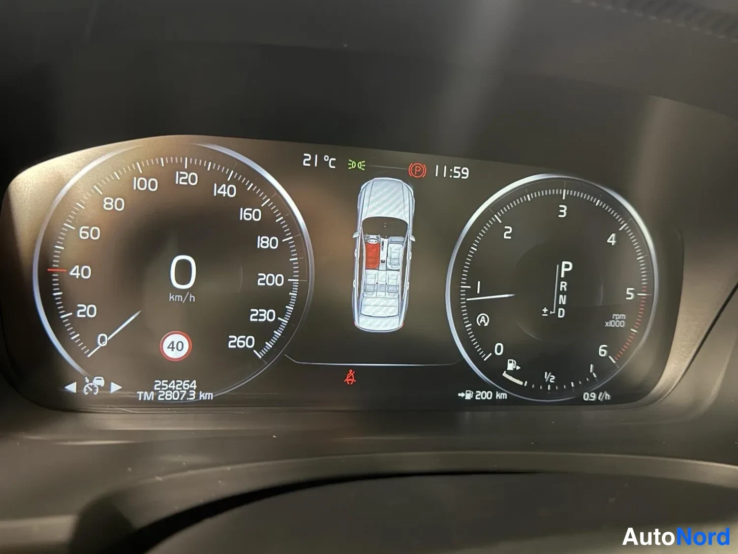 Musta Volvo S90 2017, yksityiskohta, kuva 18