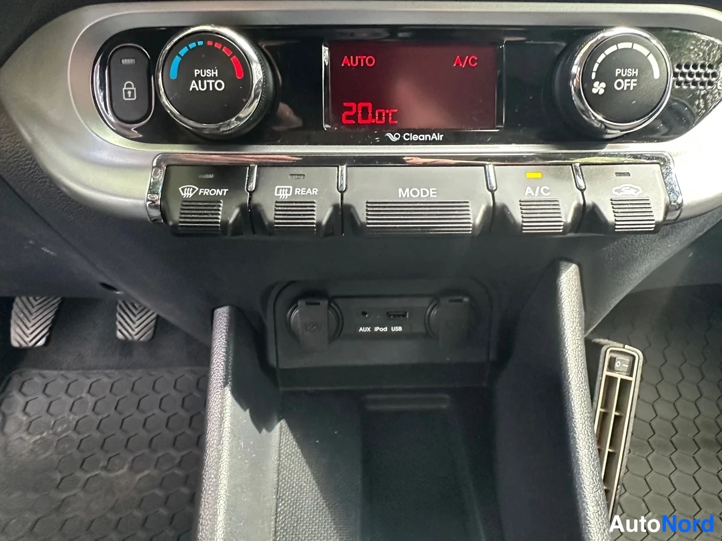 Brown Kia Rio 2015, photo 16