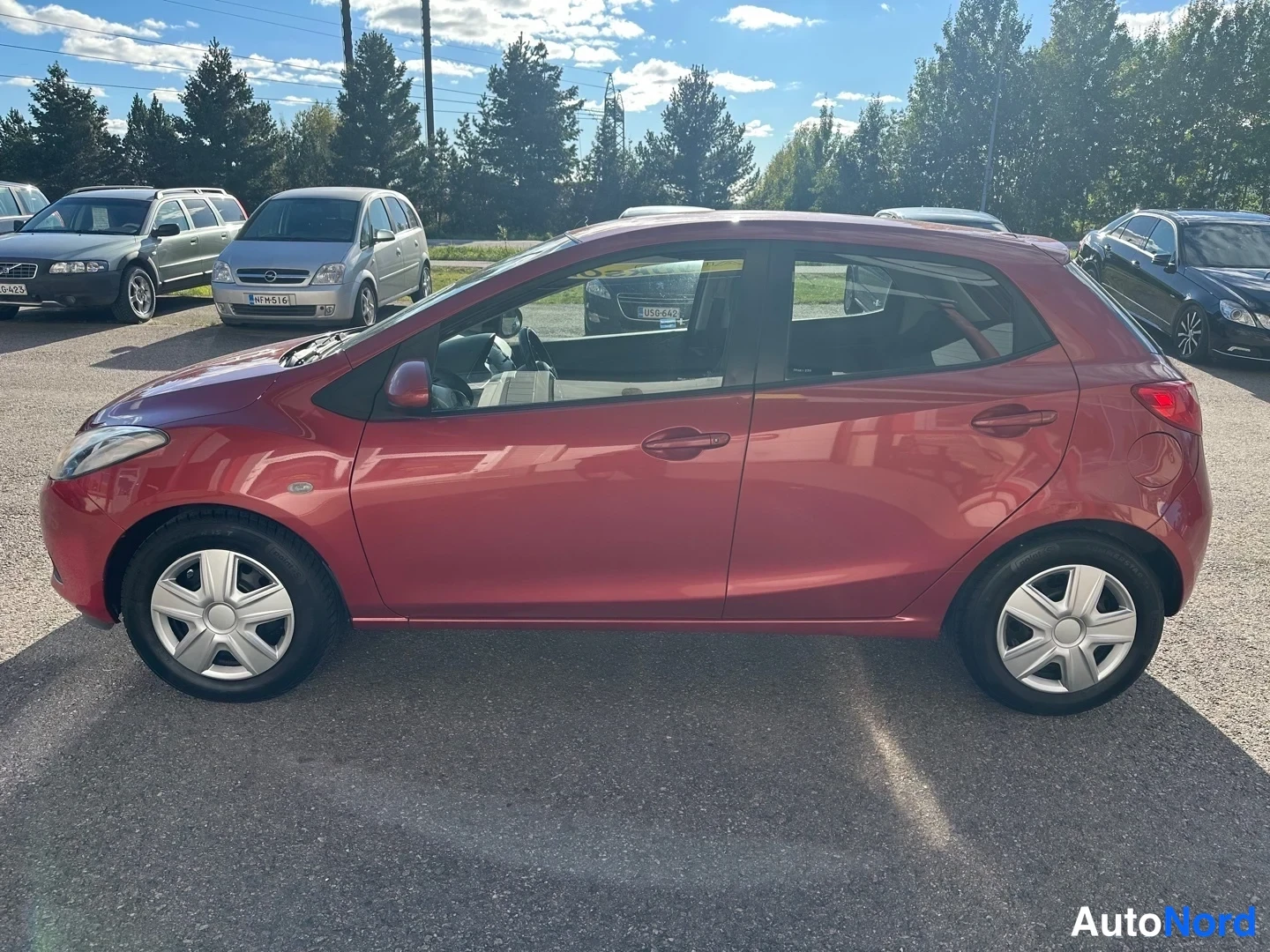 Red Mazda 2 2008, side, photo 8