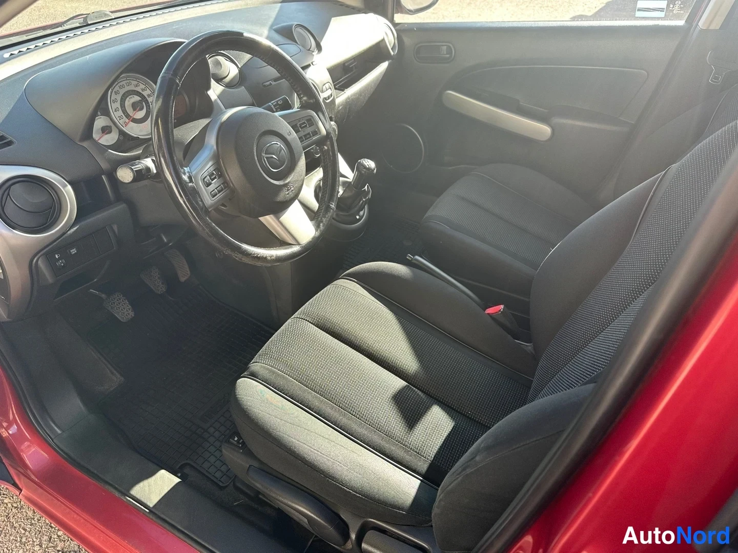 Red Mazda 2 2008, side, photo 9