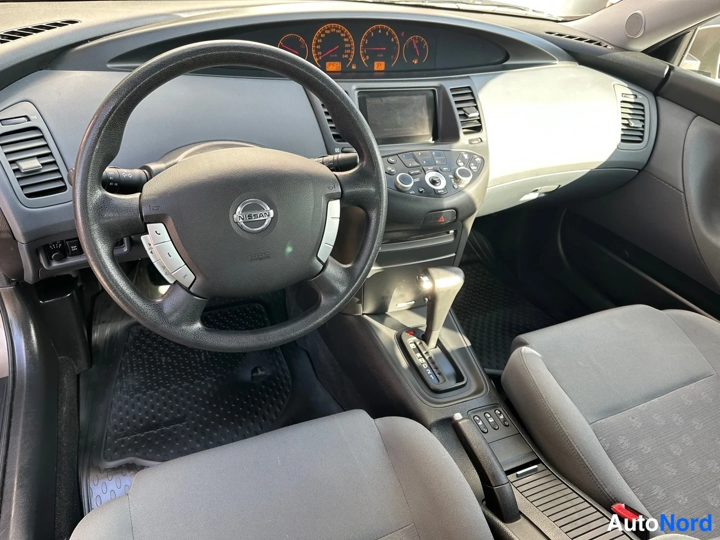 Beige Nissan Primera 2005, yksityiskohta, kuva 13