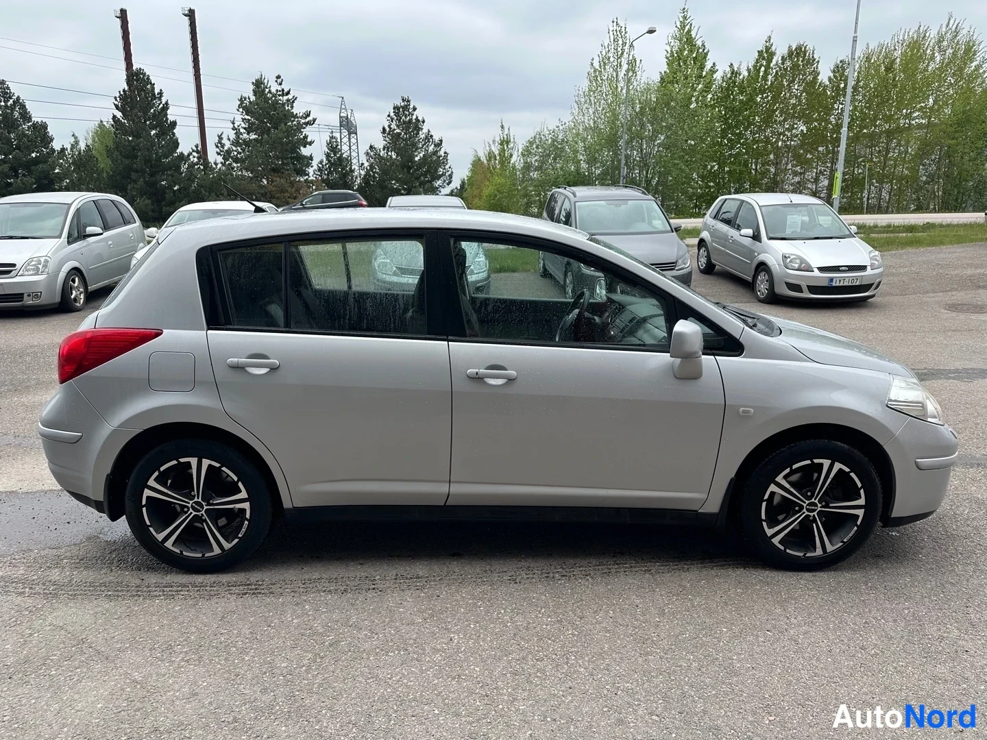 Grey Nissan Tiida 2008, side, photo 6