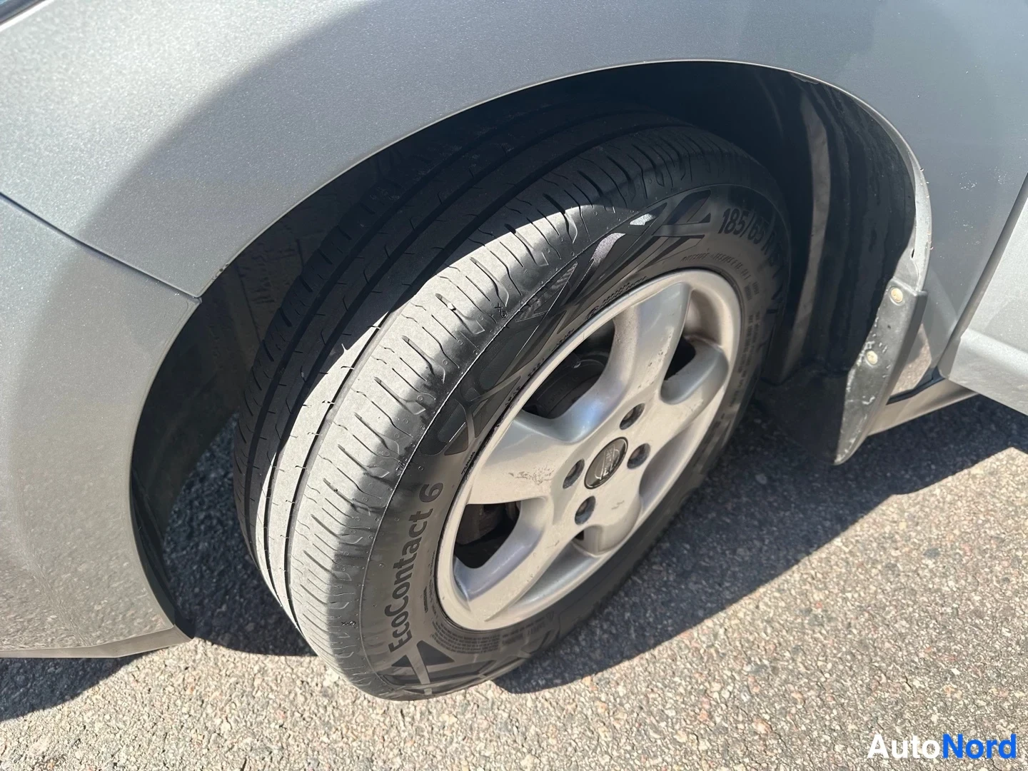 Grey Nissan Tiida 2010, detail, photo 12