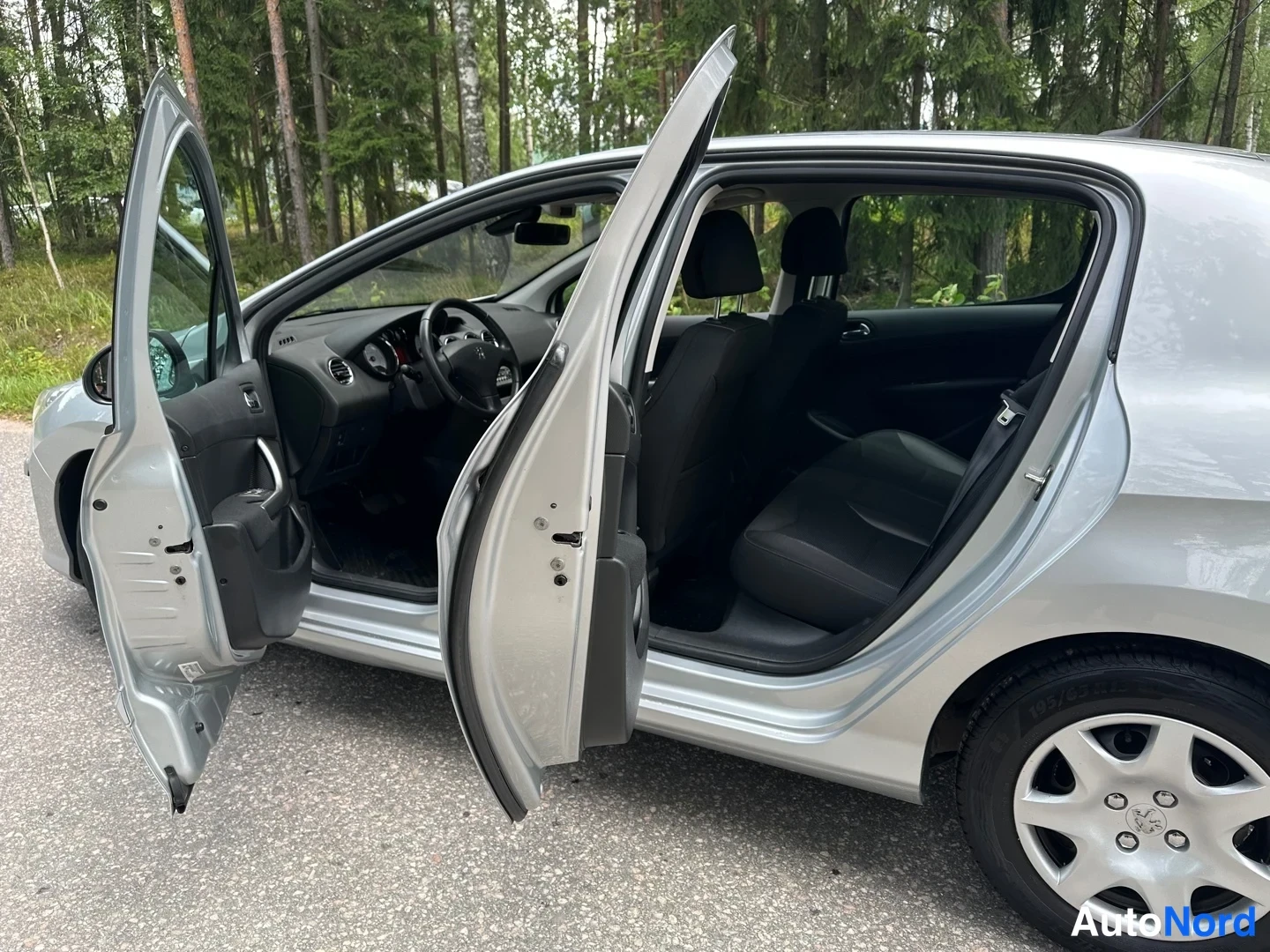 Silver Peugeot 308 2008, side, photo 7