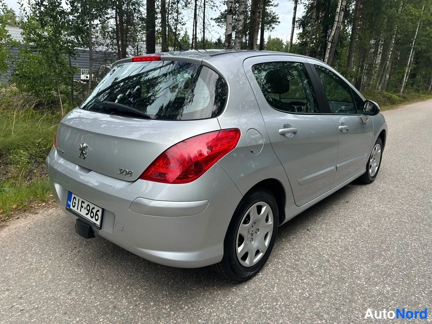 Silver Peugeot 308 2008, rear three-quarter, photo 10