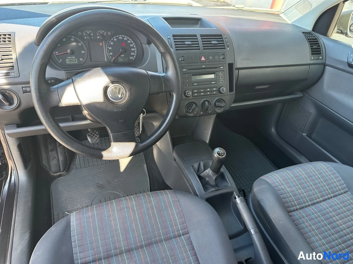 Black Volkswagen Polo 2007, front, photo 4
