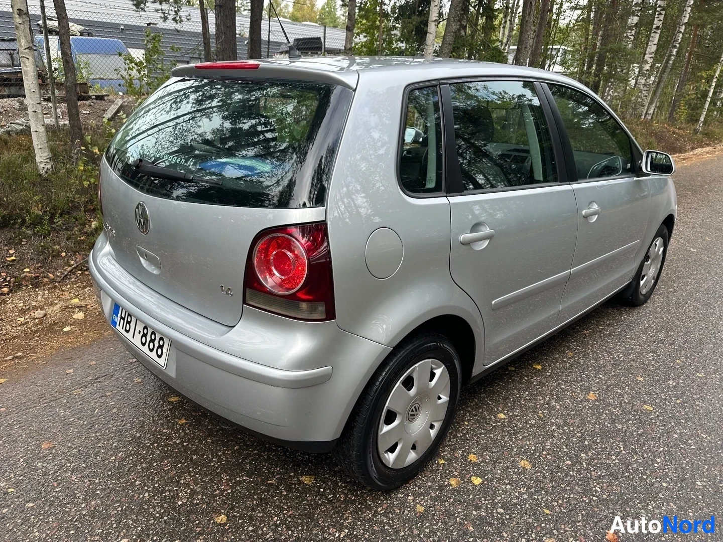 Silver Volkswagen Polo 2007, rear three-quarter, photo 10