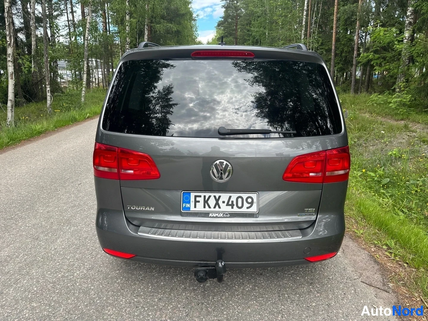 Grey Volkswagen Touran 2013, rear, photo 11