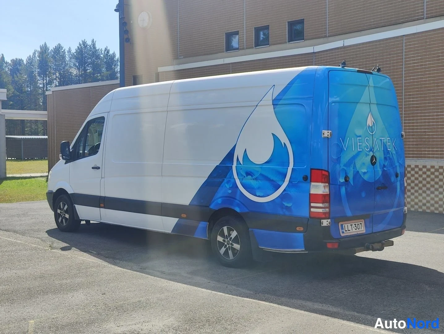 Valkoinen Mercedes-Benz Sprinter 2013, takaviisto, kuva 10