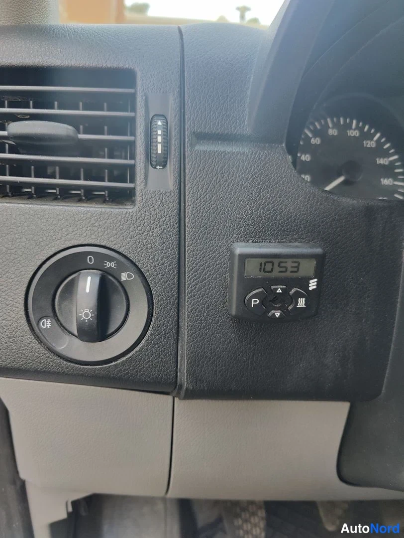 Valkoinen Mercedes-Benz Sprinter 2013, kuva 28