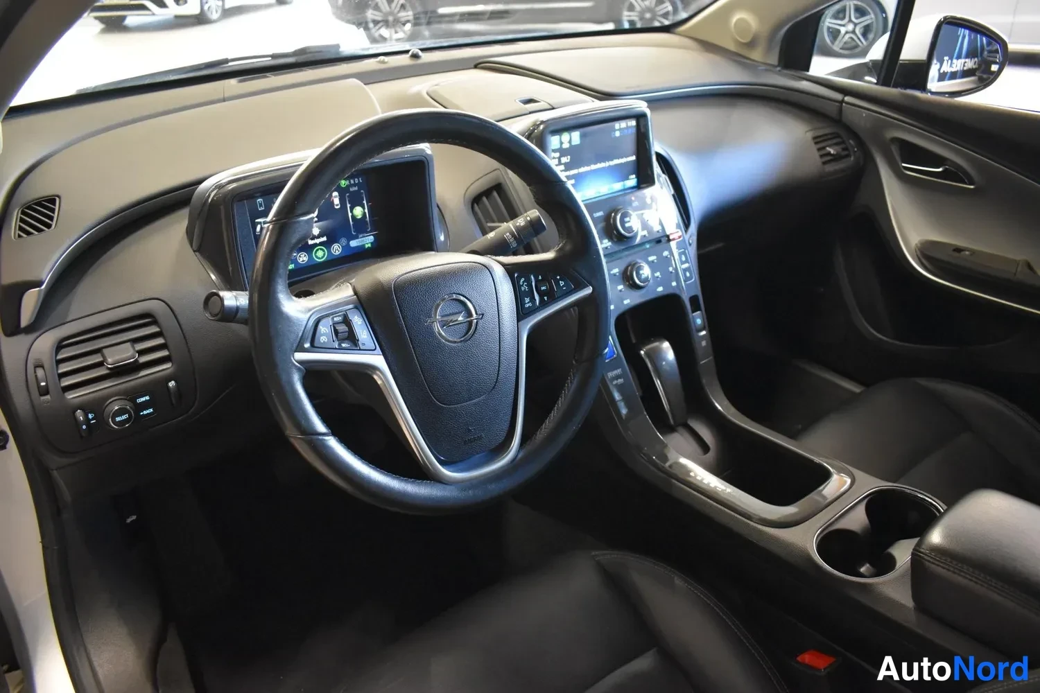 Hopea Opel Ampera 2013, ohjaamo, kuva 10