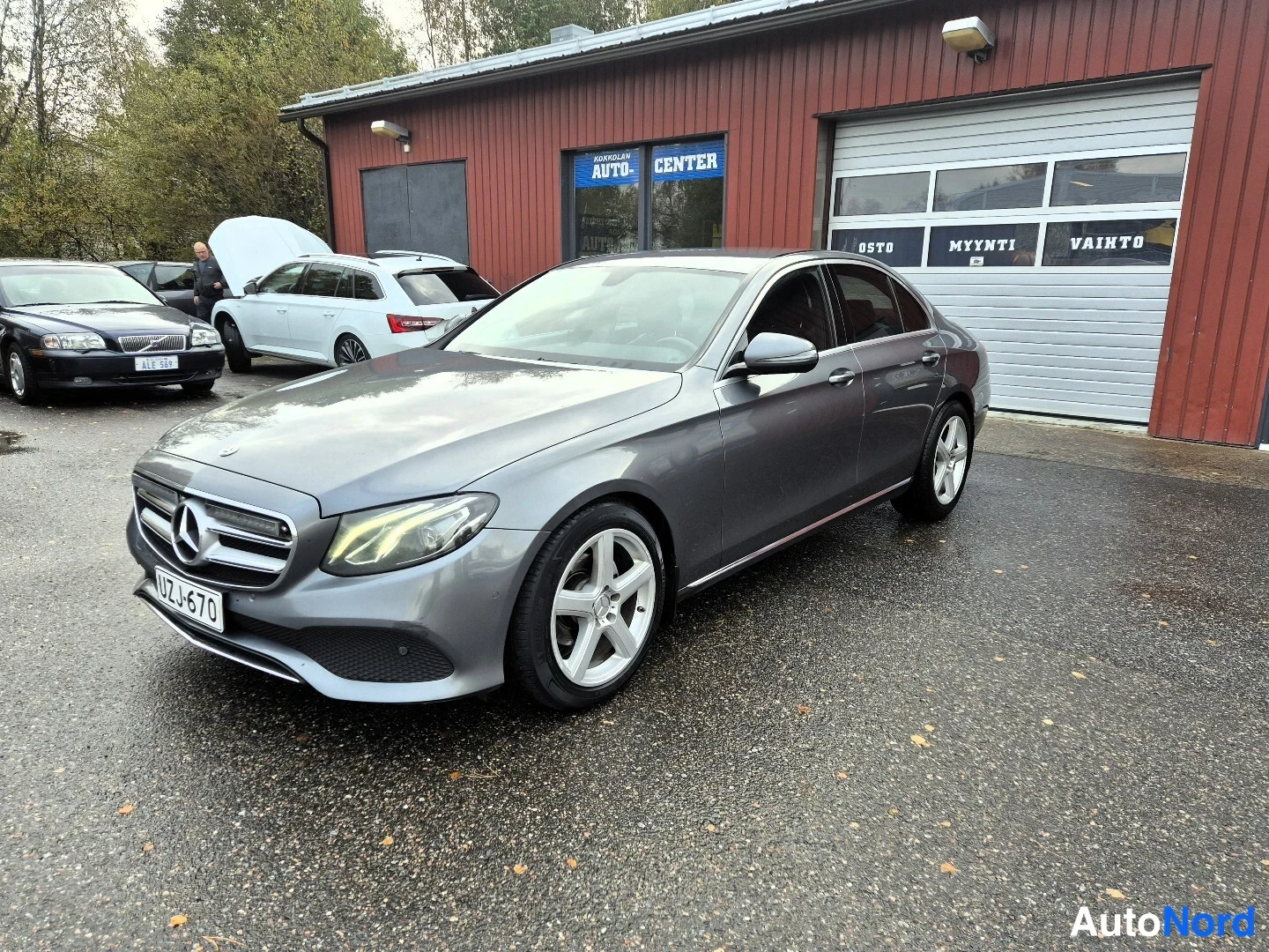 Mercedes-Benz E 220 d Premium Business 2017