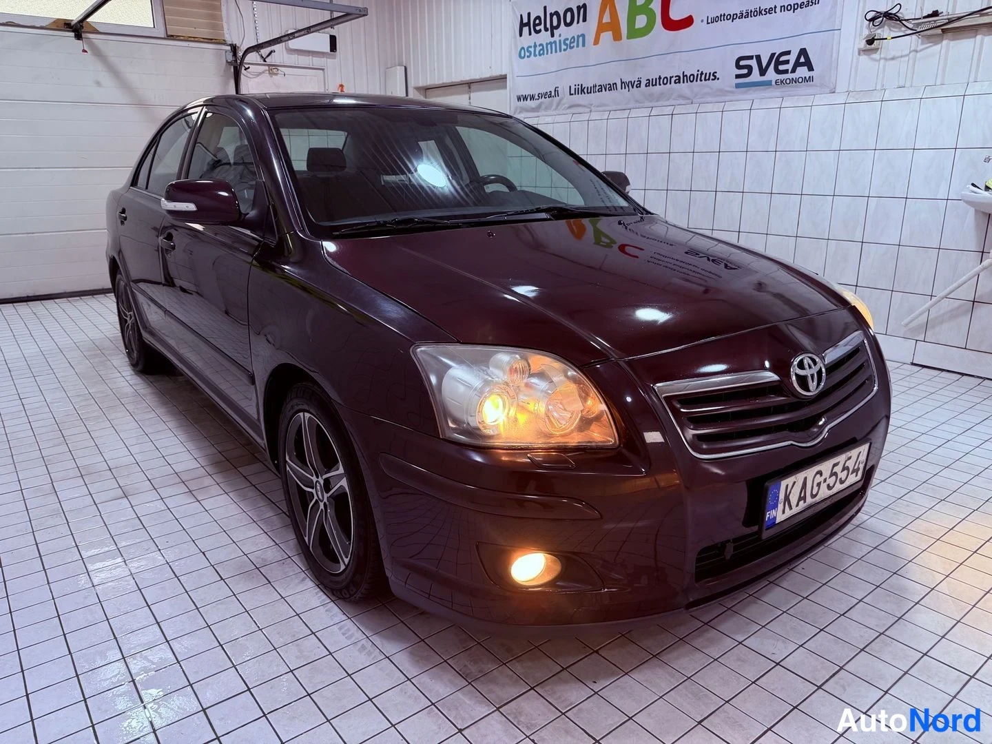 Ruskea Toyota Avensis 2007, kuva 21