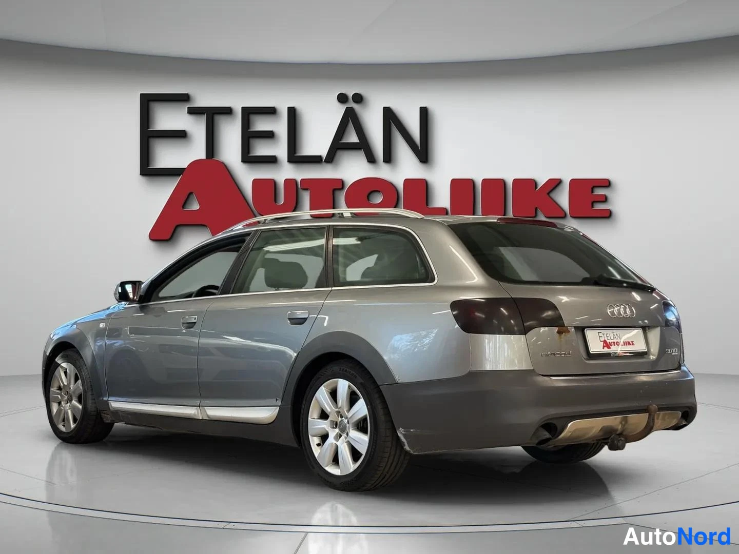 Harmaa Audi A6 allroad quattro 2006, takaviisto, kuva 4