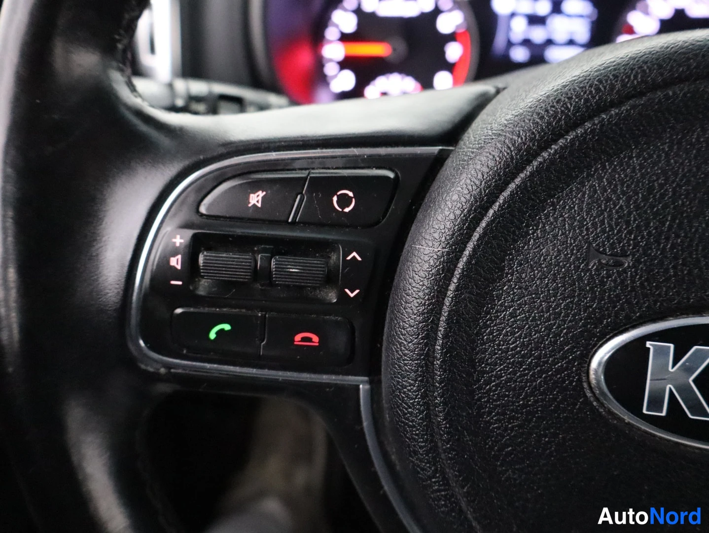 Harmaa Kia Sportage 2016, yksityiskohta, kuva 18