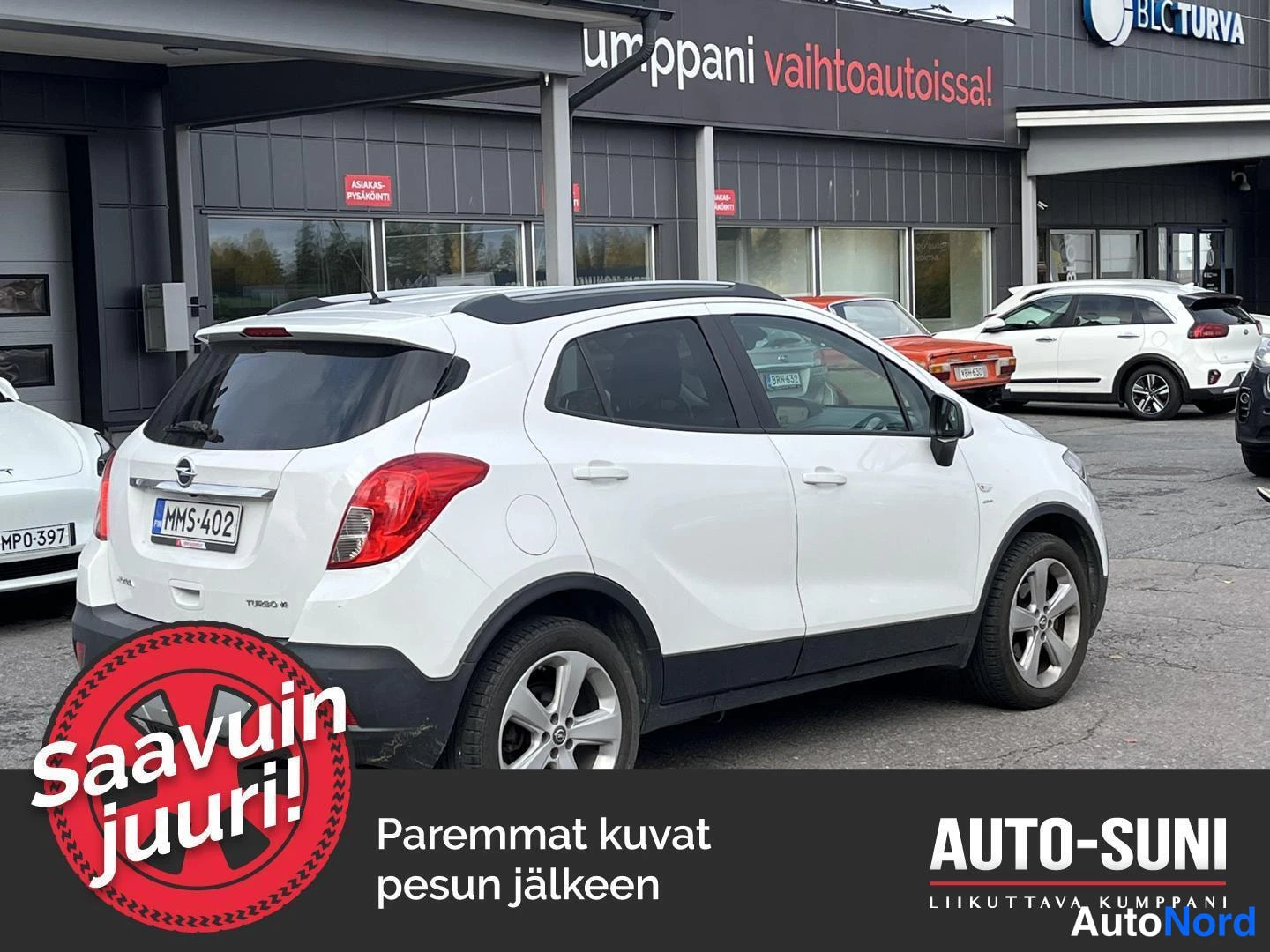 White Opel Mokka 2016, rear three-quarter, photo 4