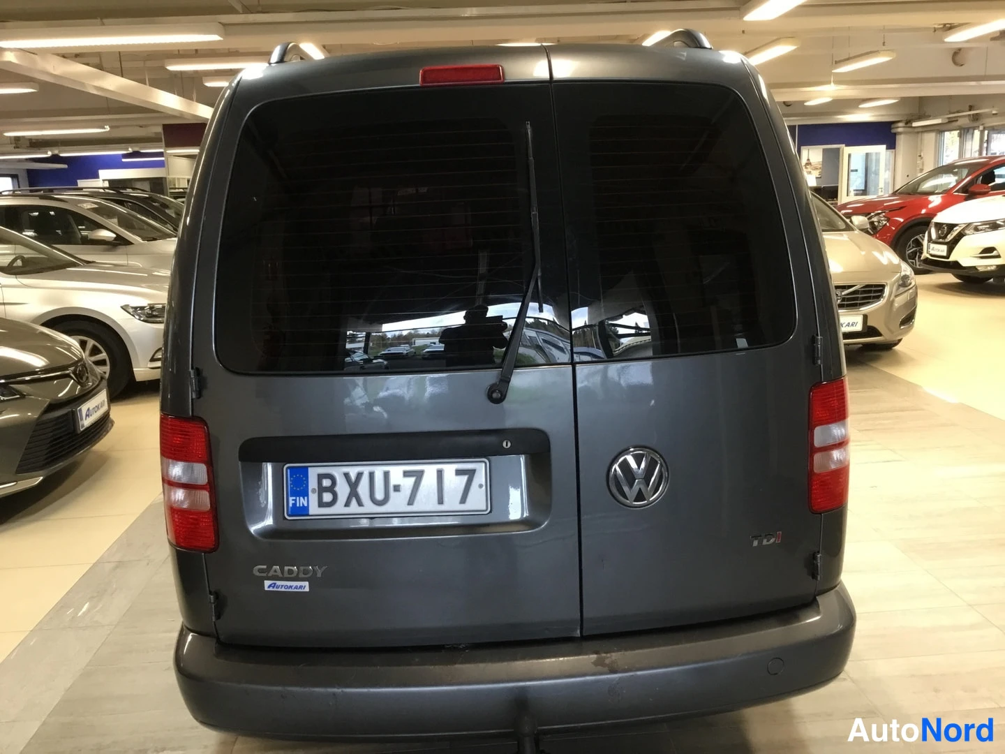 Harmaa Volkswagen Caddy 2011, takaa, kuva 6