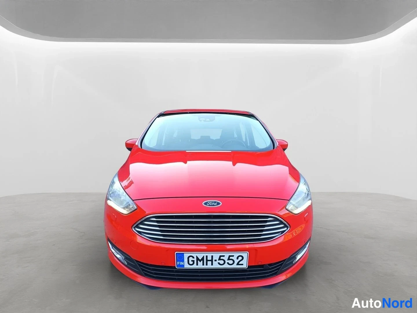 Punainen Ford C-Max 2017, edestä, kuva 3