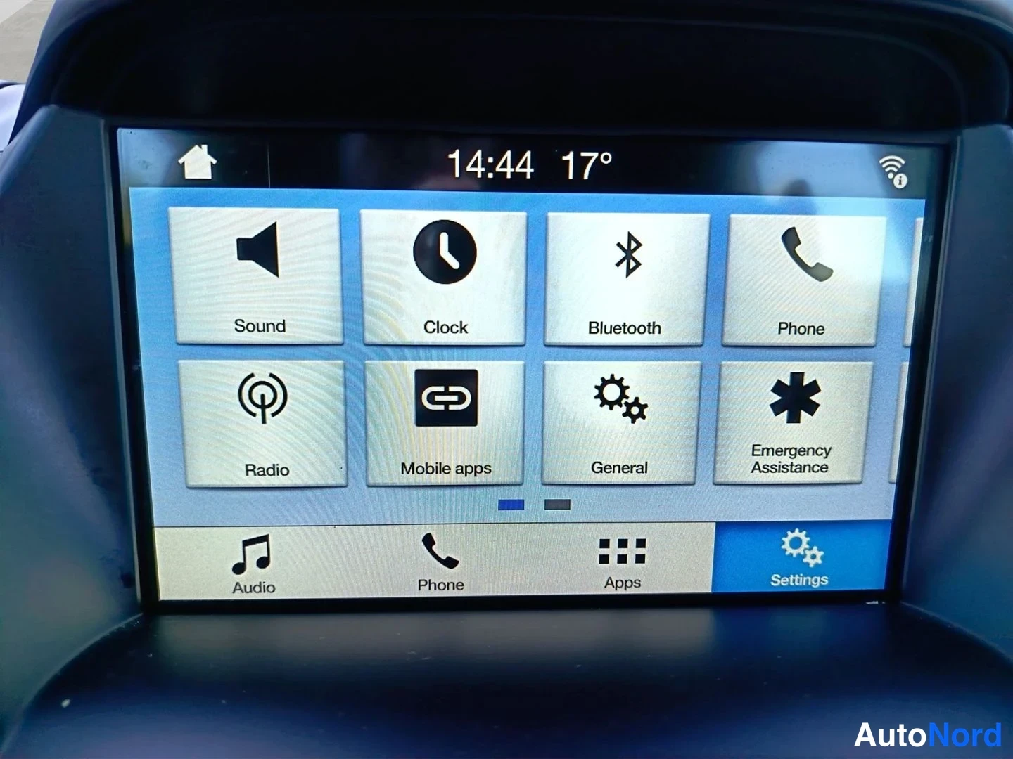 Punainen Ford C-Max 2017, kuva 28