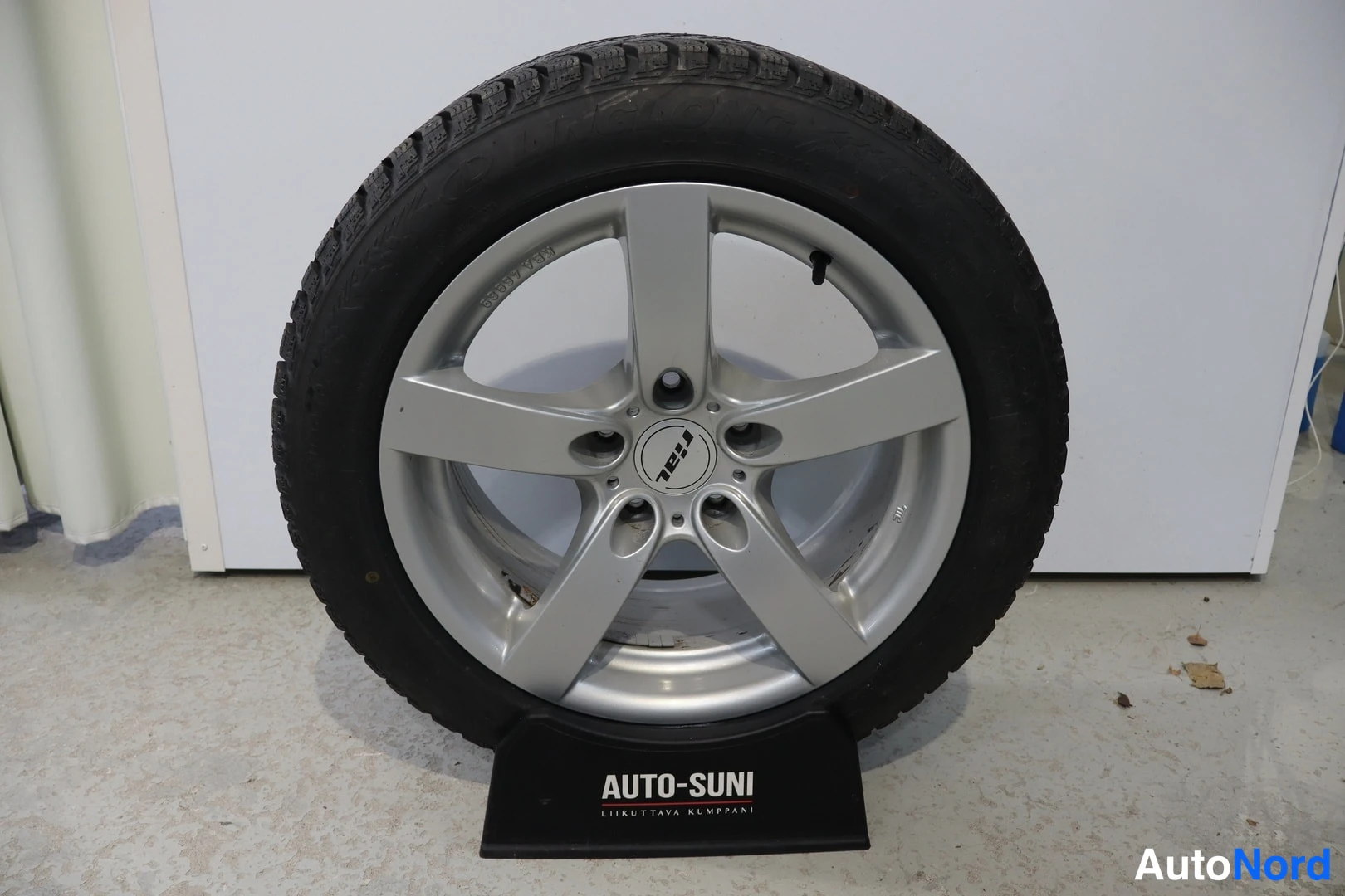 Hopea BMW 520d 2011, yksityiskohta, kuva 24