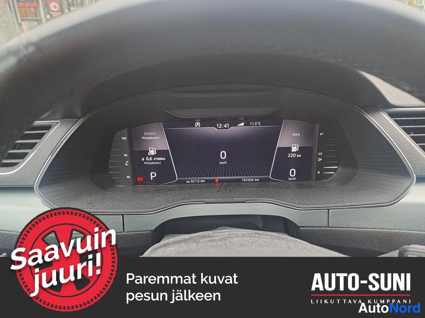 Valkoinen Skoda Superb 2019, kuva 5