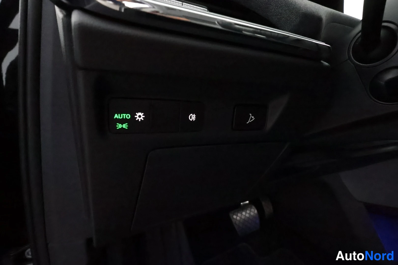 Musta Skoda Enyaq 80 2023, yksityiskohta, kuva 25