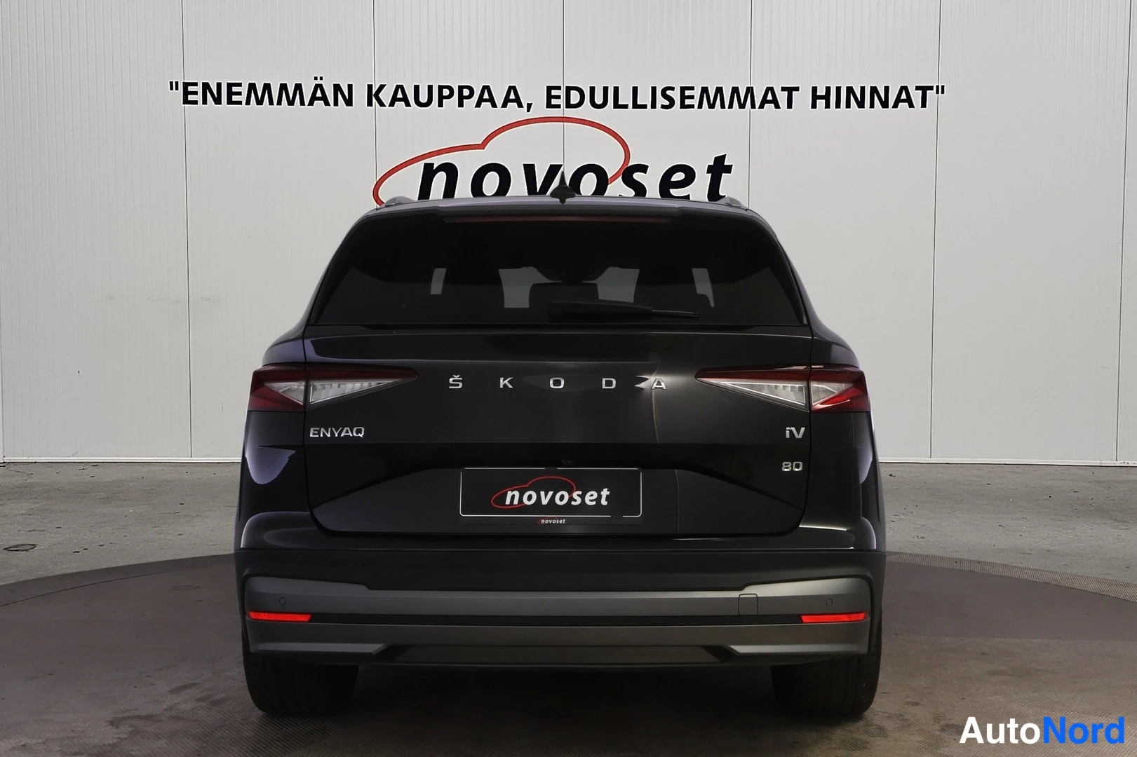 Musta Skoda Enyaq 80 2023, takaa, kuva 6