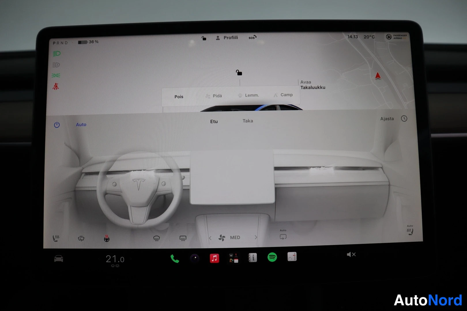 Sininen Tesla Model 3 2022, yksityiskohta, kuva 17