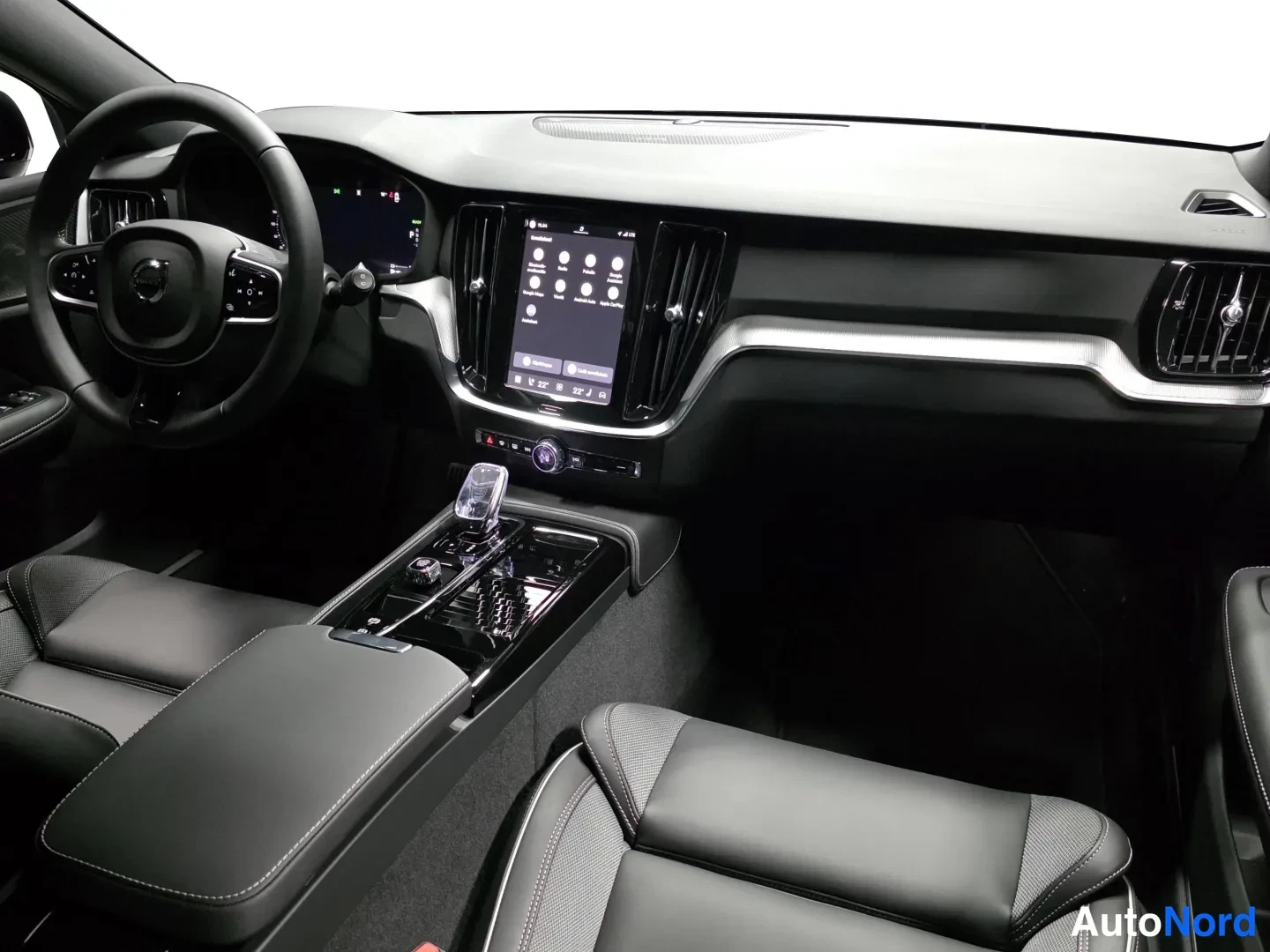 Musta Volvo V60 2026, kuva 7