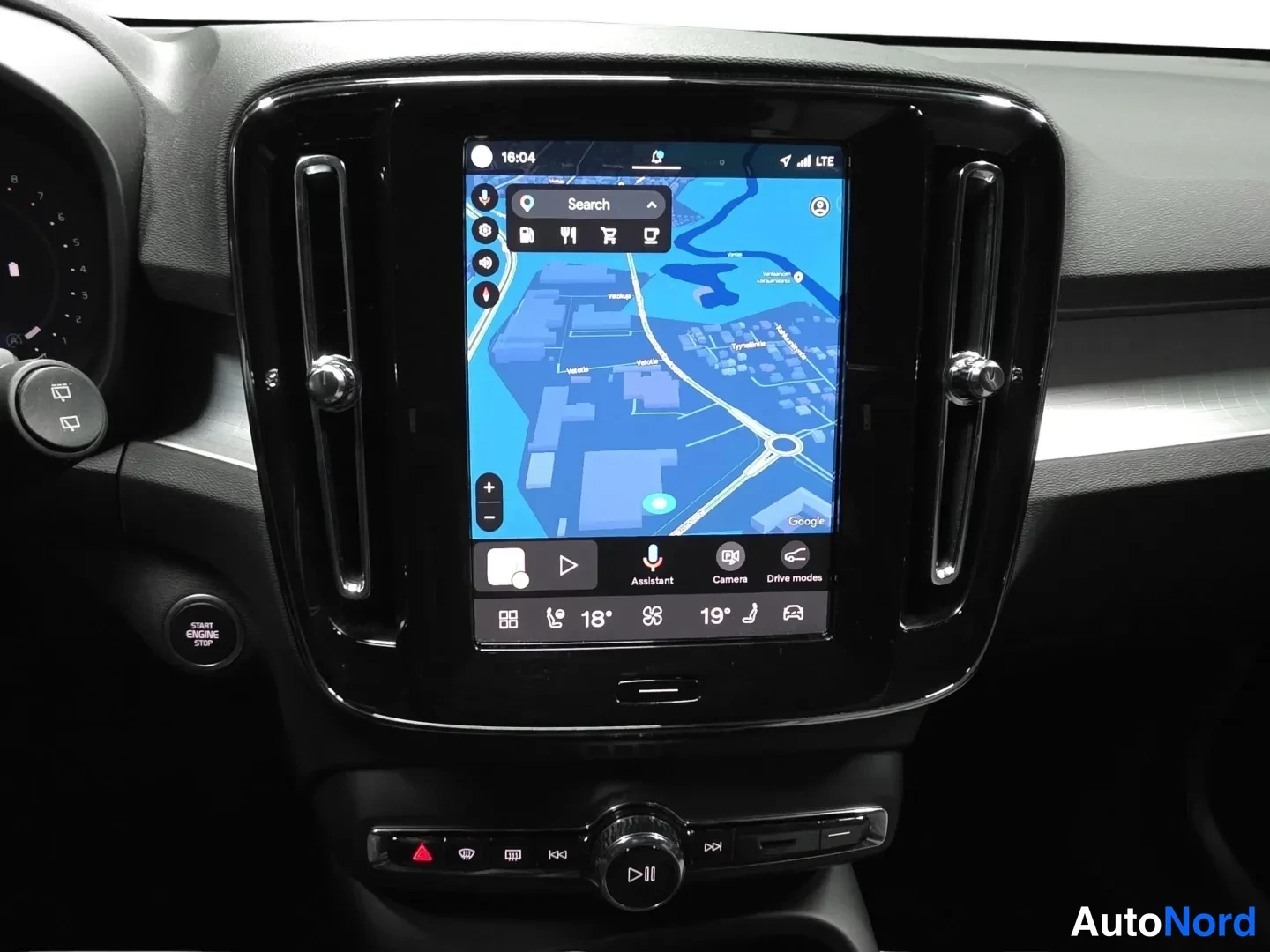 Grey Volvo XC40 2025, photo 14