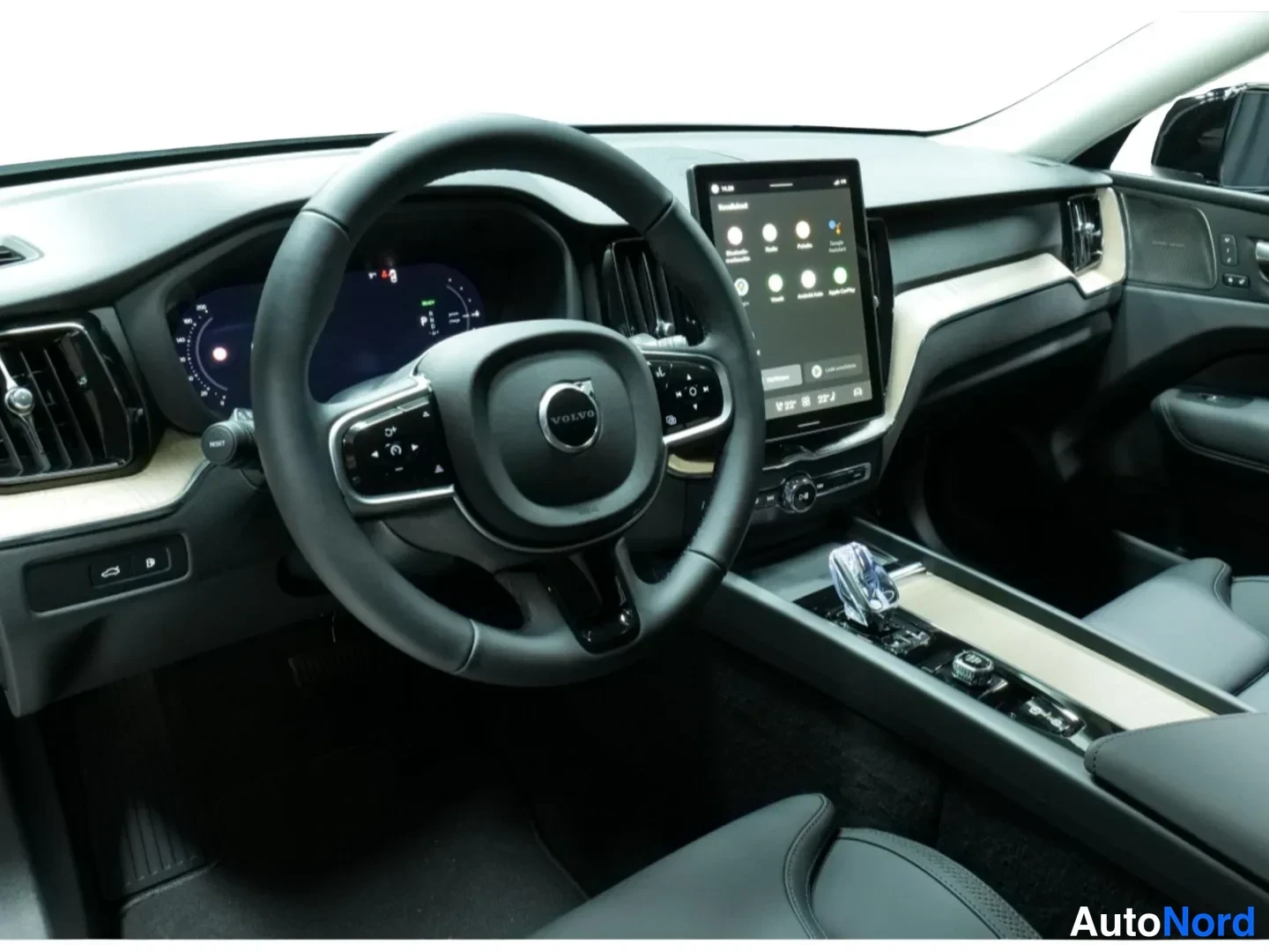 Grey Volvo XC60 2026, photo 10