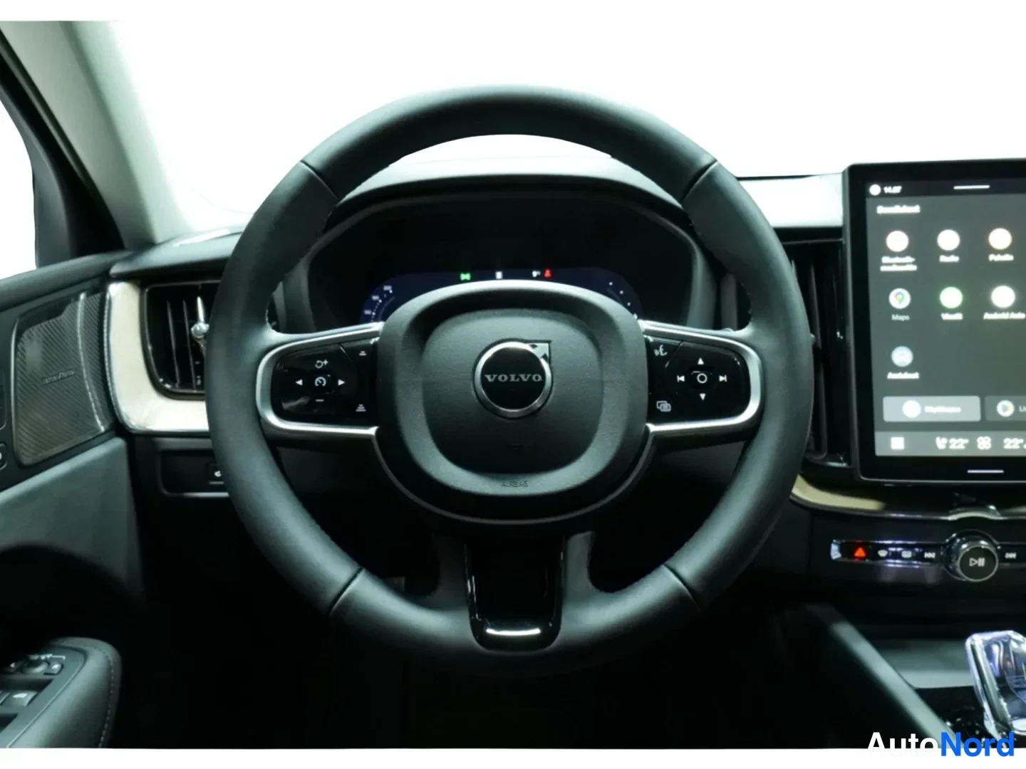 Grey Volvo XC60 2026, photo 12