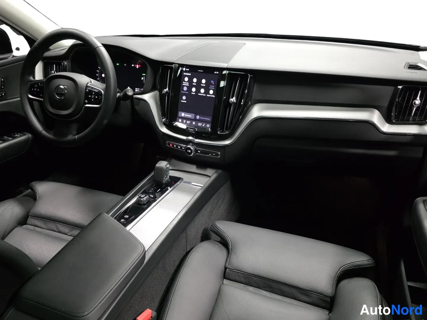 Musta Volvo XC60 2023, kuva 16