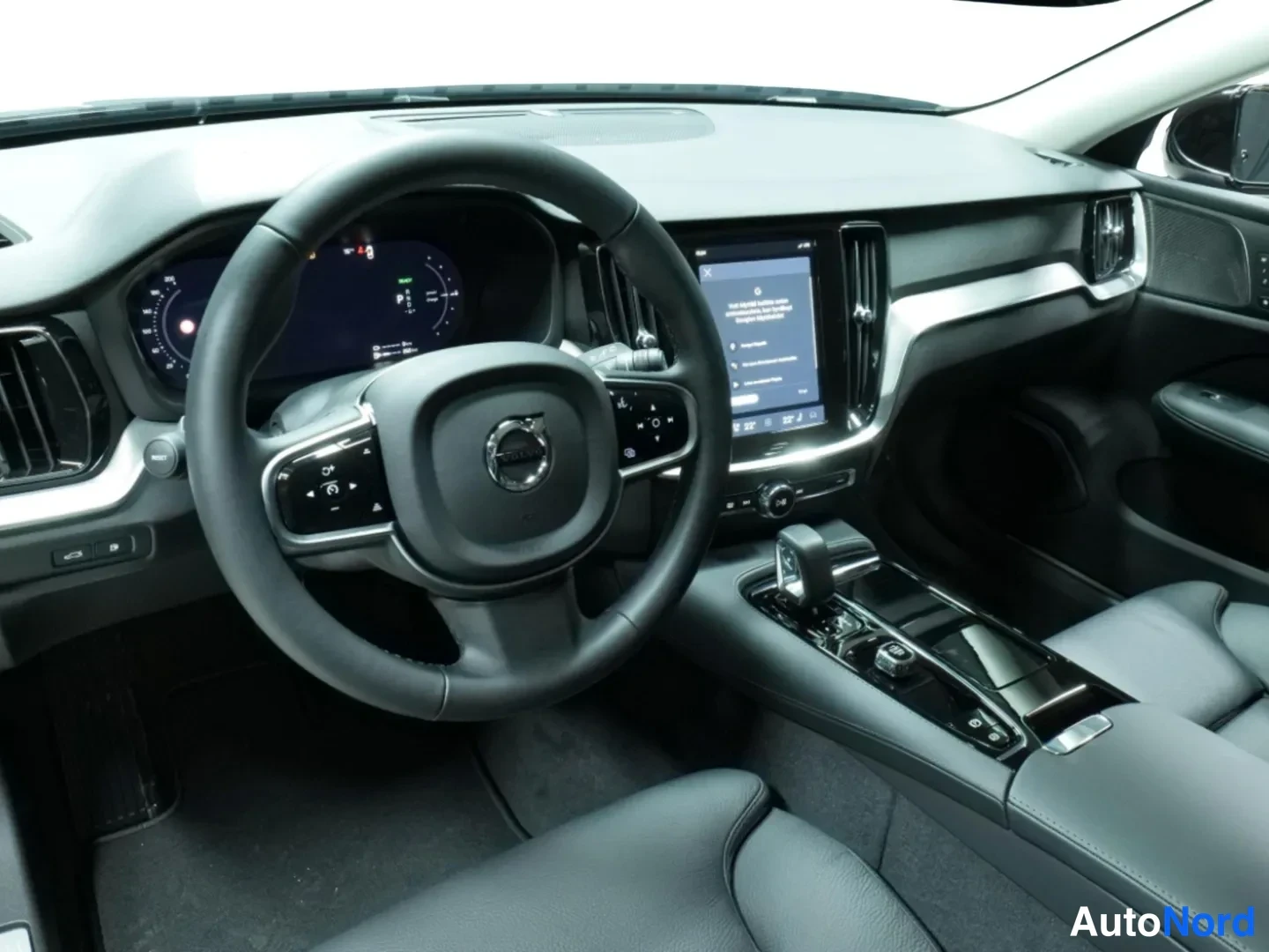 Musta Volvo V60 2026, kuva 9