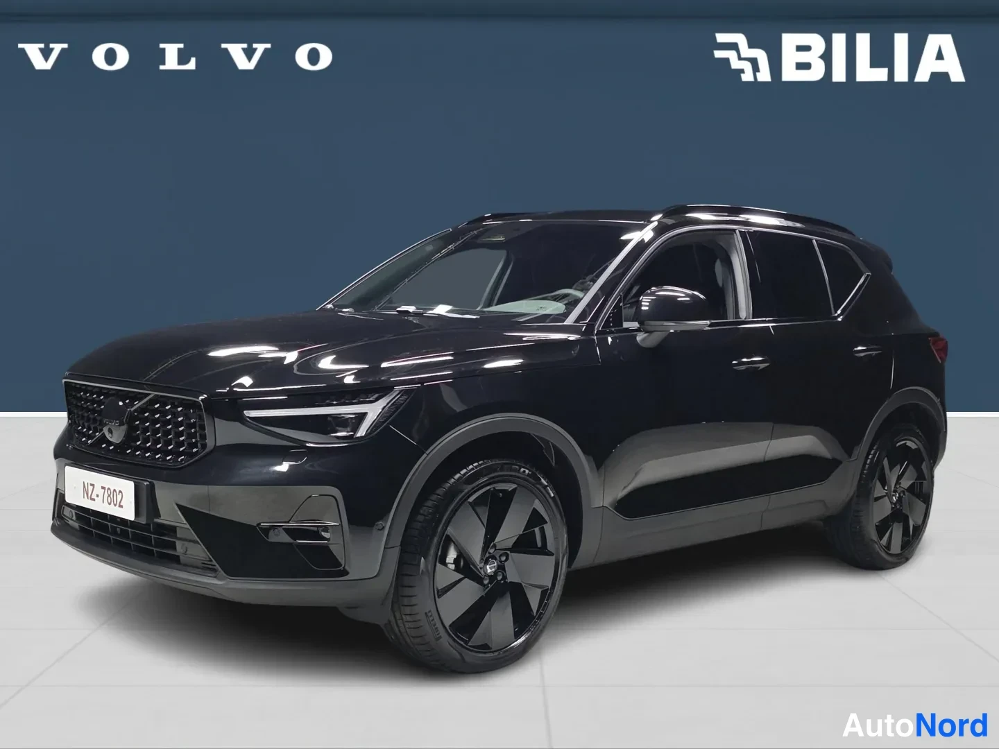 Volvo XC40 Technic Lounge Black Edition 2026