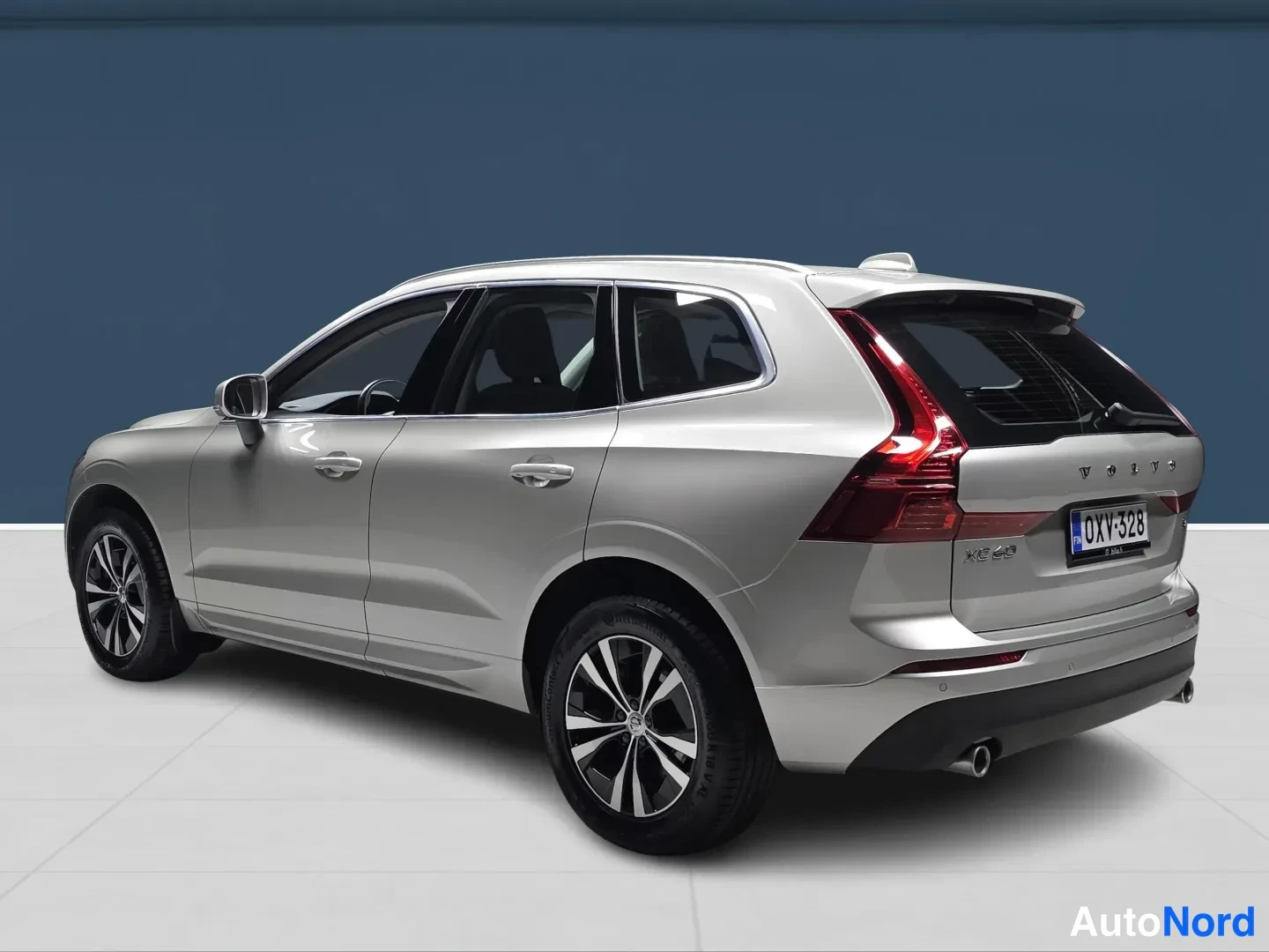 Brown Volvo XC60 2020, rear three-quarter, photo 5