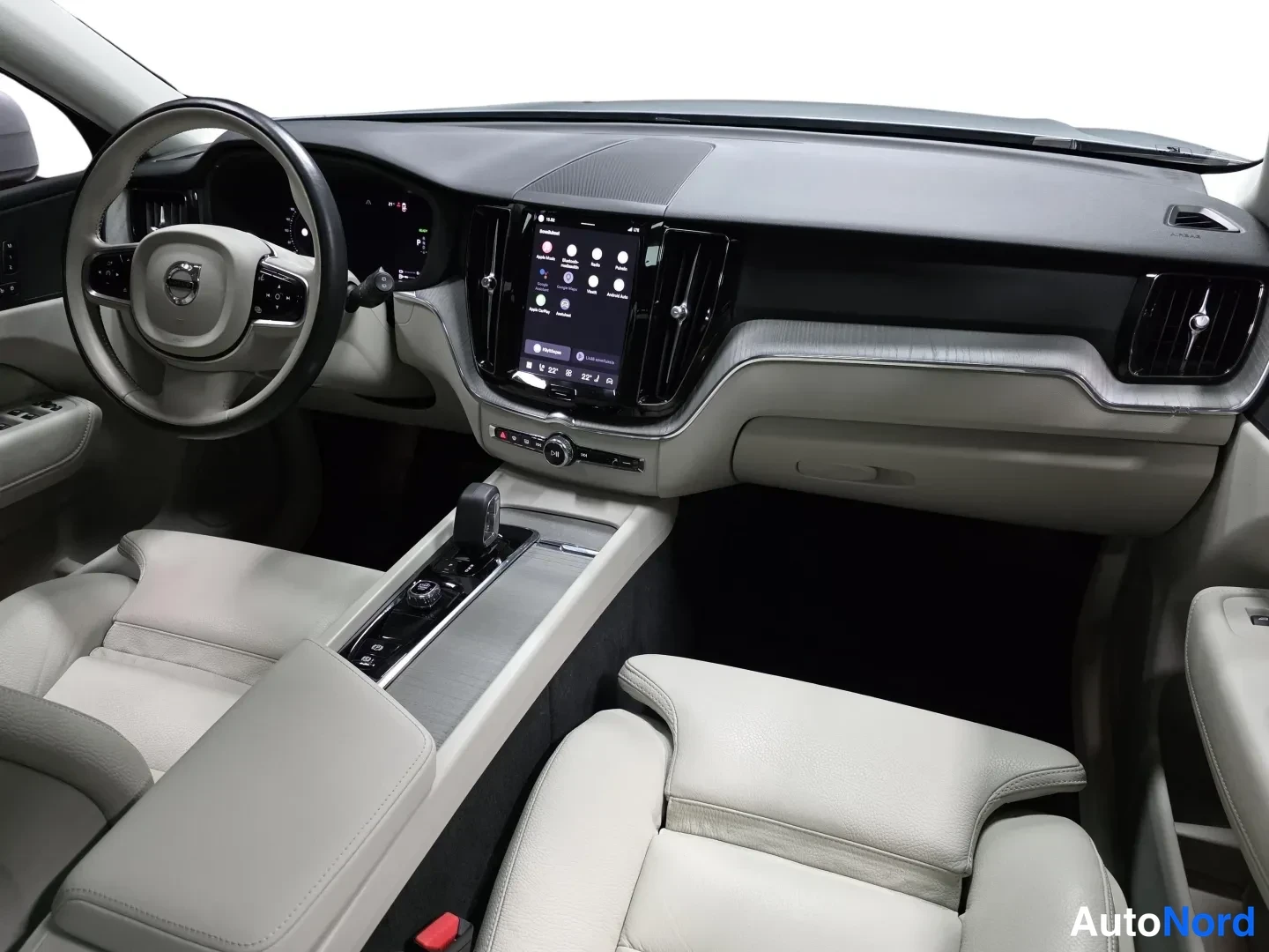 Grey Volvo XC60 2024, photo 15