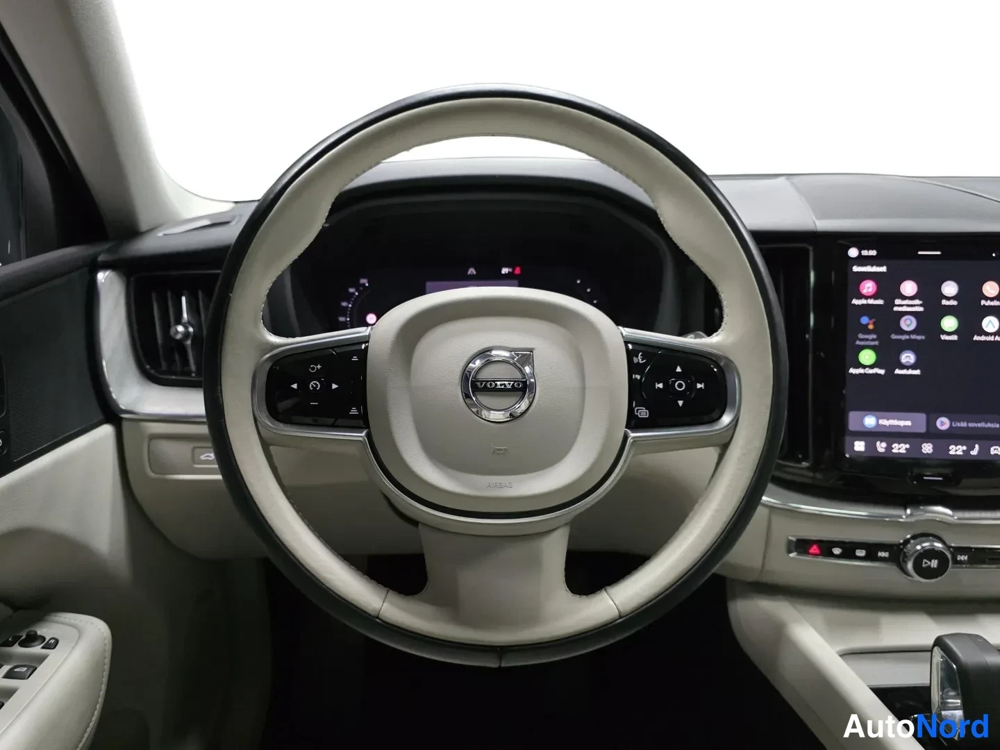 Grey Volvo XC60 2024, photo 10