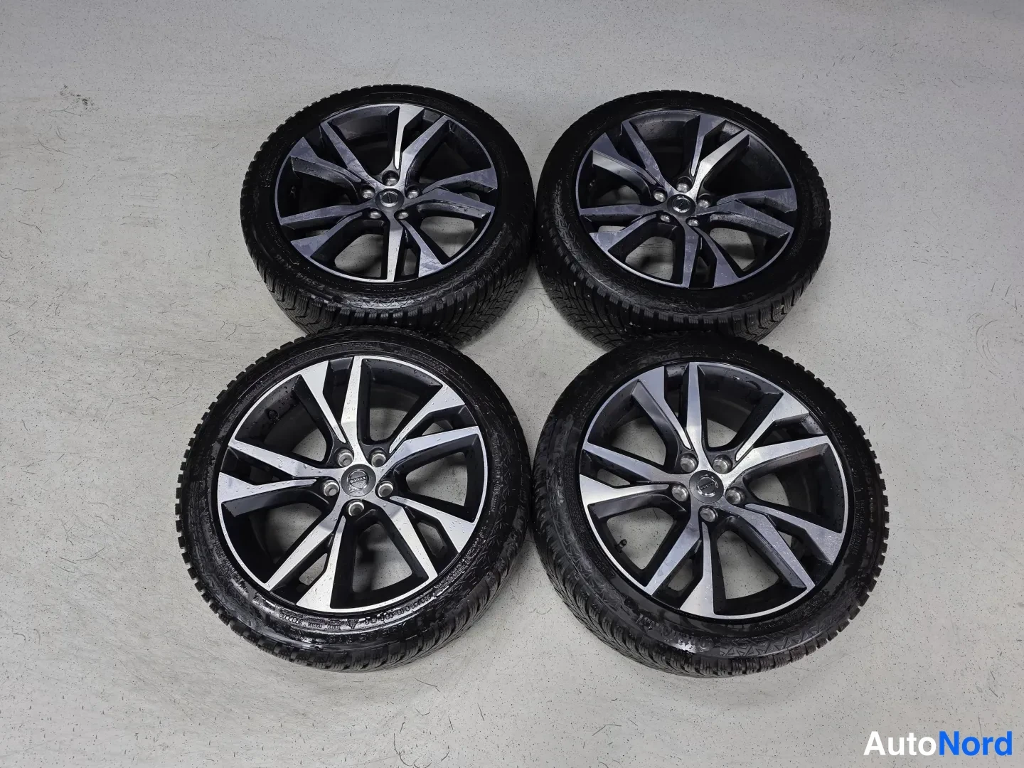 Black Volvo V60 2024, photo 12