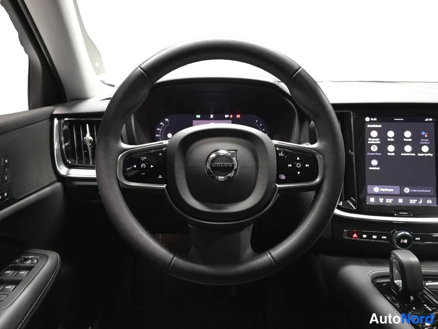 Grey Volvo V60 2024, photo 11