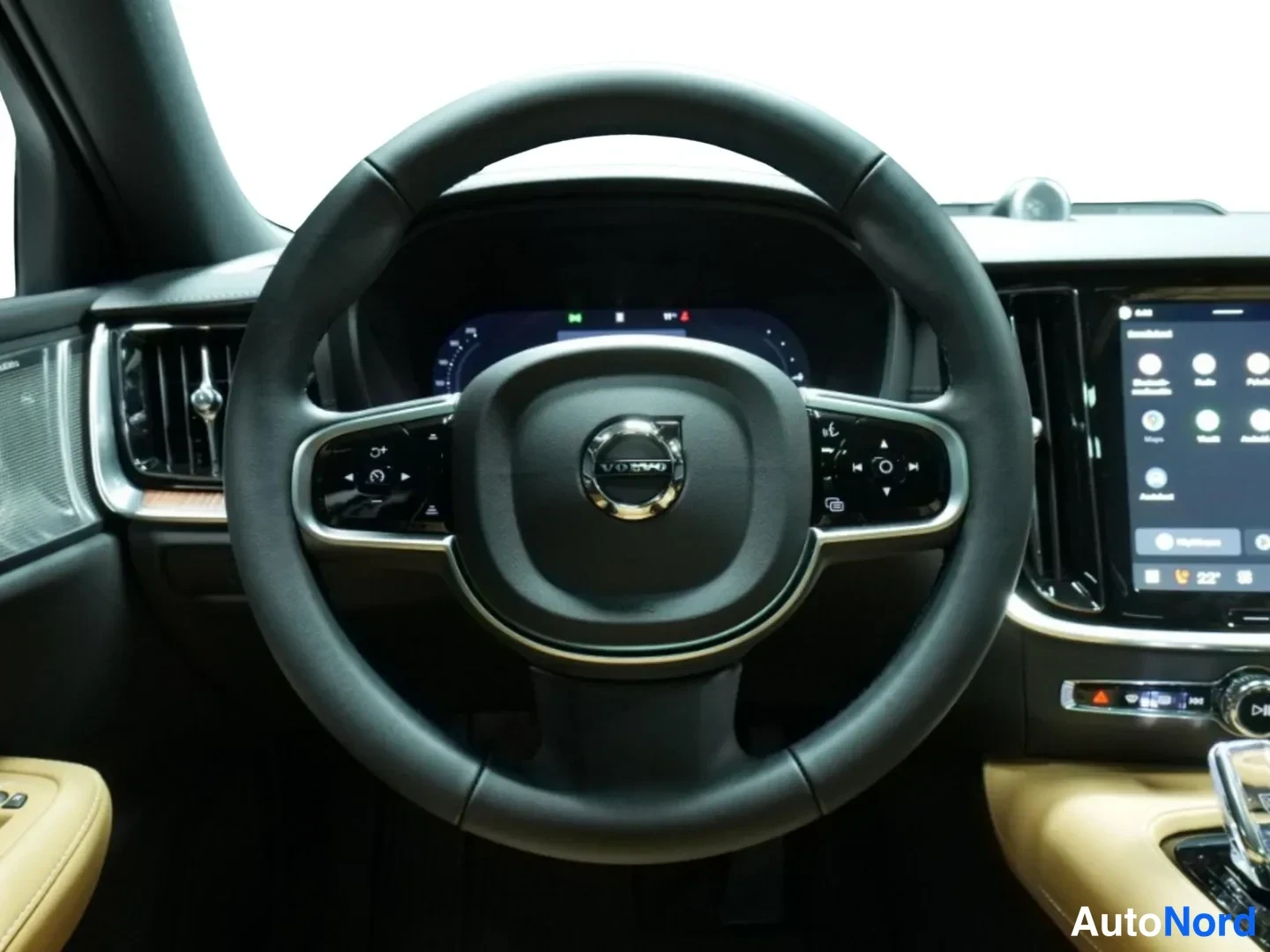 Musta Volvo V60 2026, kuva 11