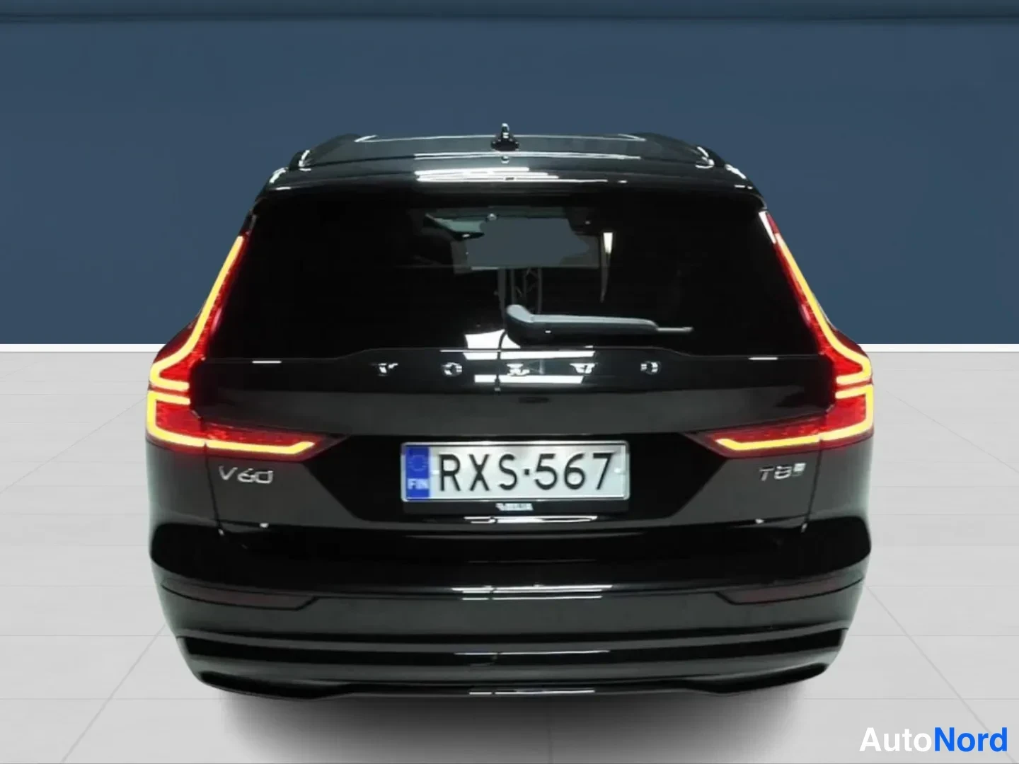 Musta Volvo V60 2026, takaa, kuva 6