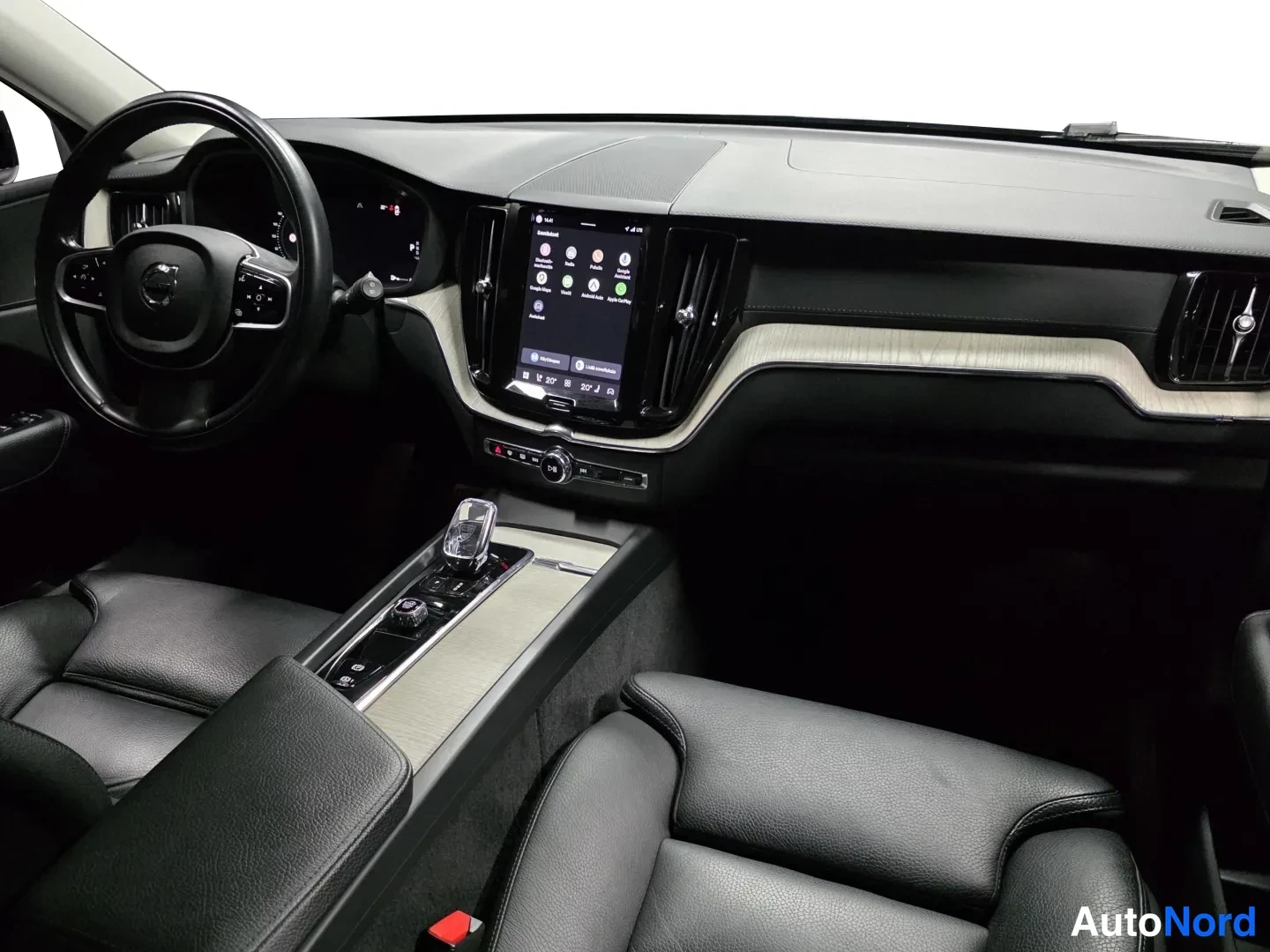 Black Volvo XC60 2022, photo 8