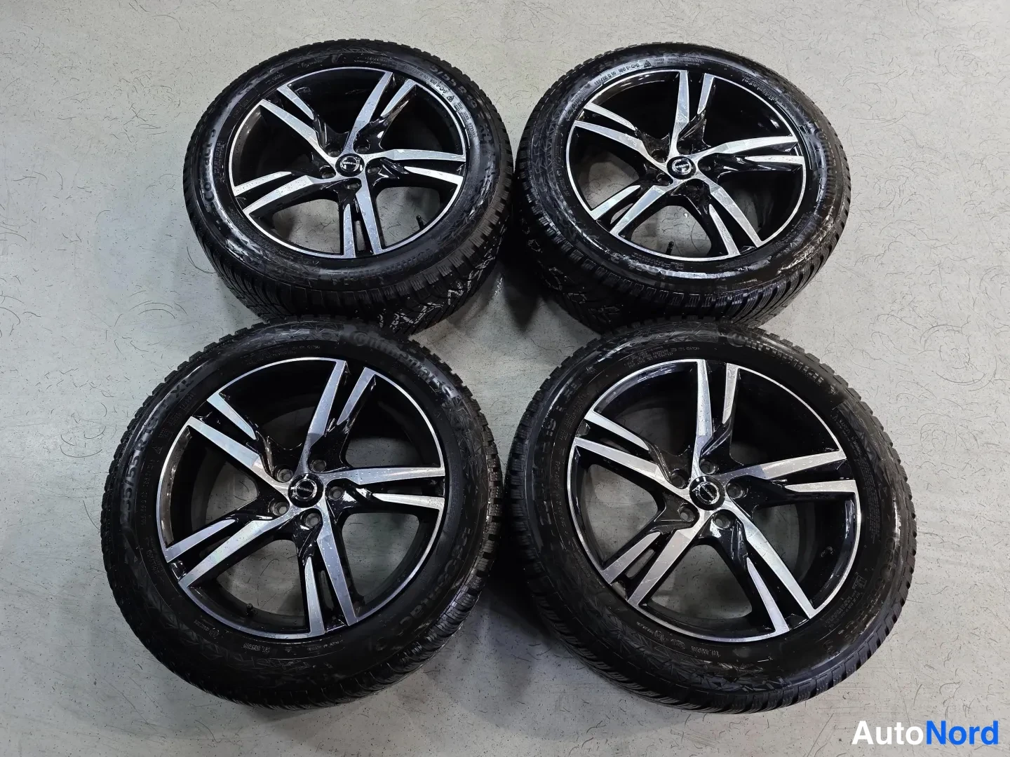 Black Volvo XC60 2022, photo 12