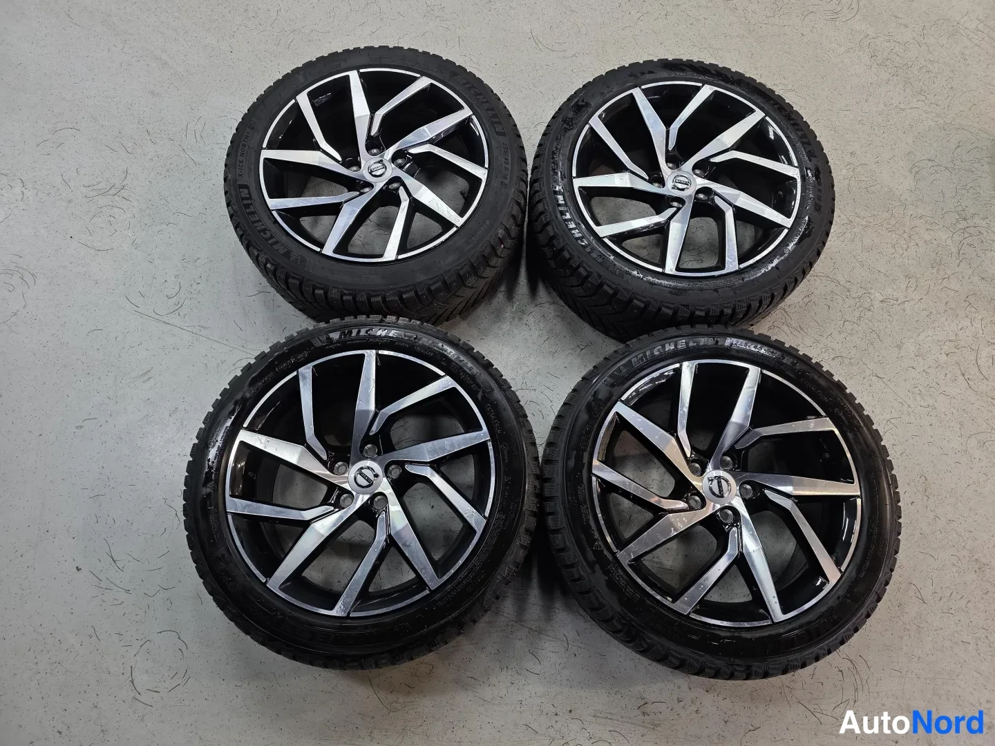 Black Volvo V60 2023, photo 12