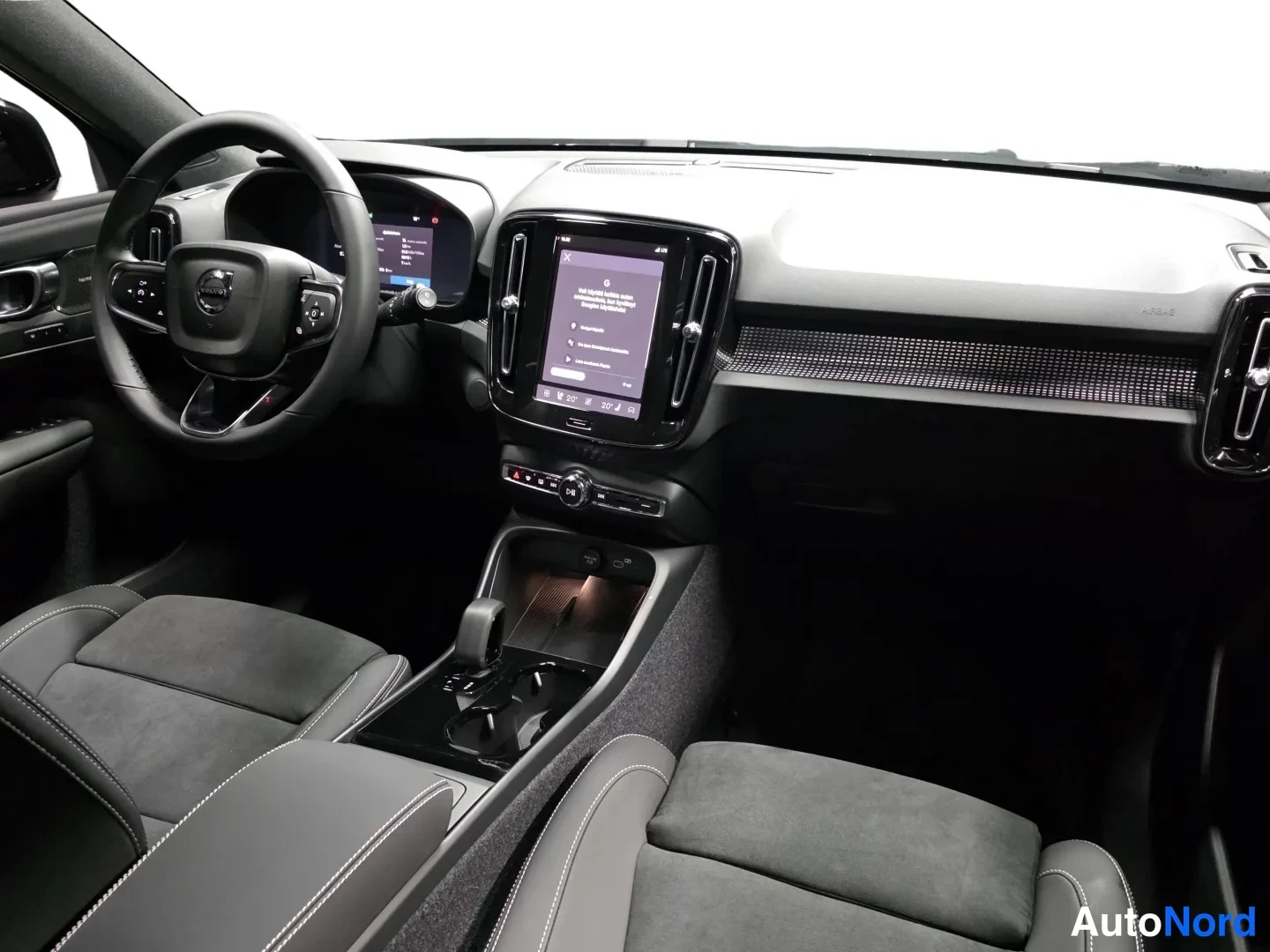Vihreä Volvo EX40 2026, kuva 7