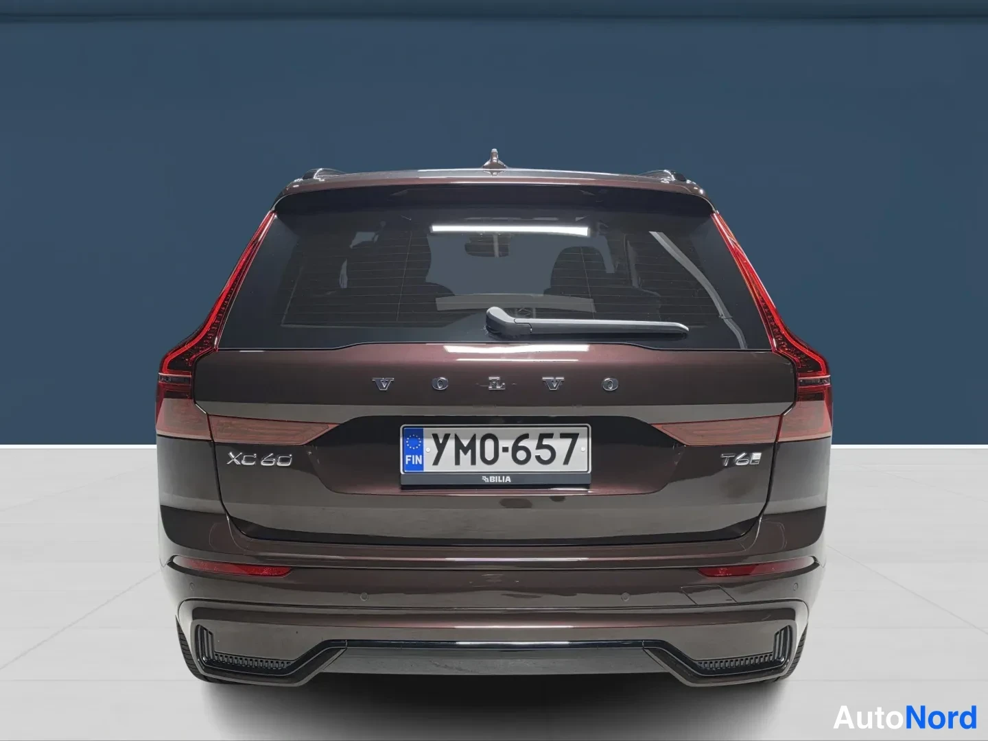 Ruskea Volvo XC60 2026, takaa, kuva 6