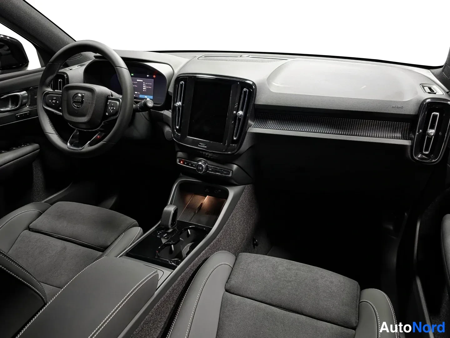 Vihreä Volvo EX40 2026, kuva 8