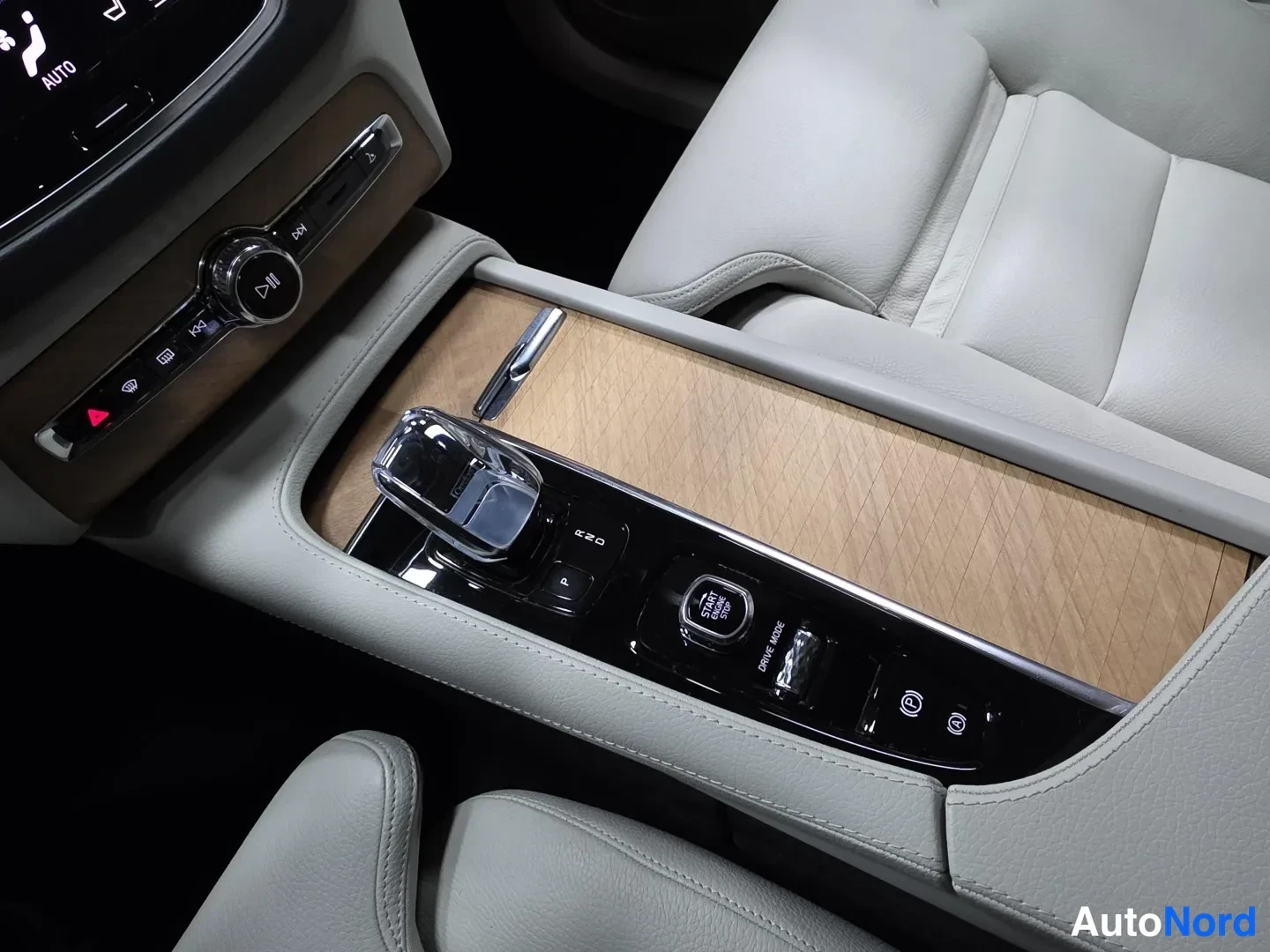 Brown Volvo XC90 2021, photo 15